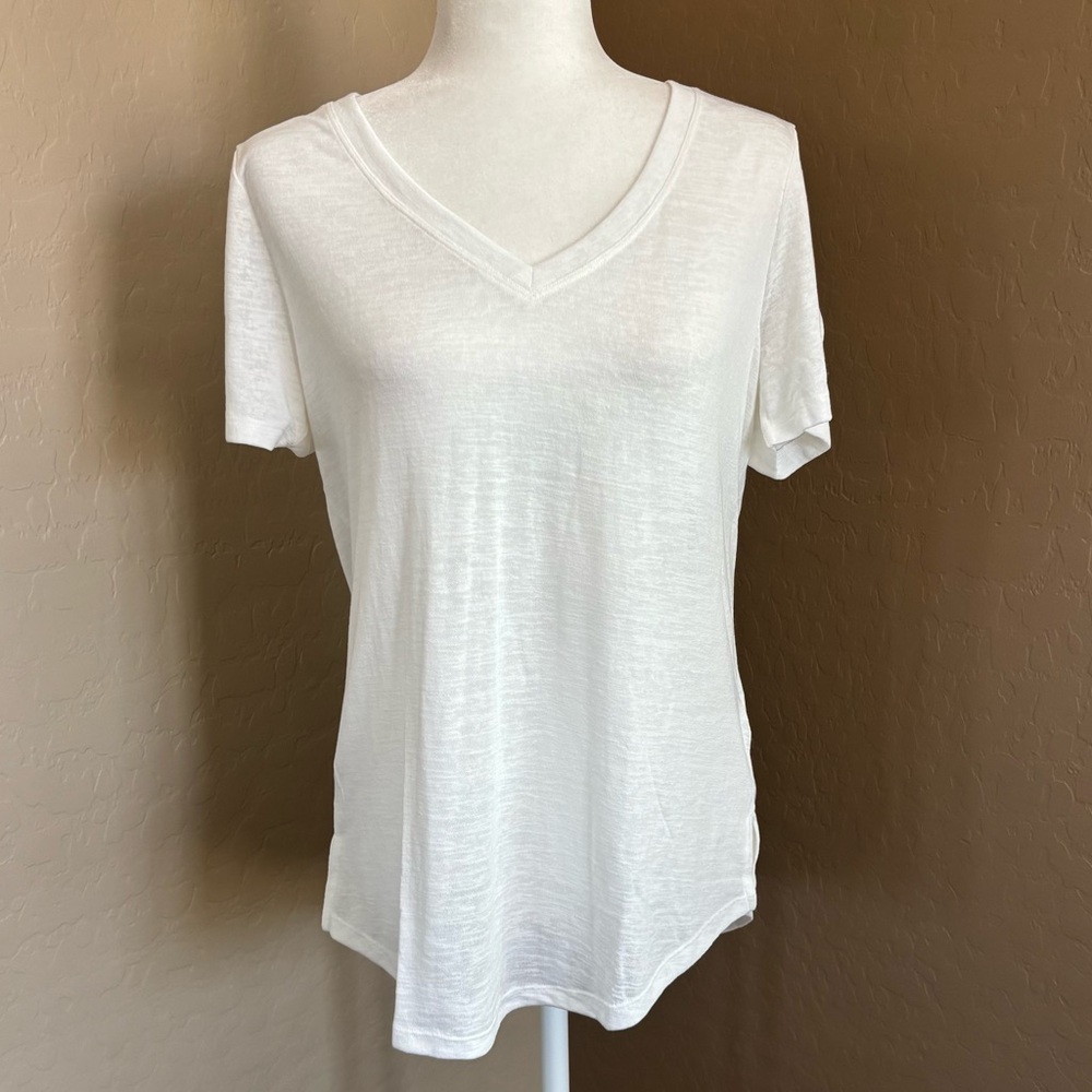 ATHLETA ☀️ Breezy Scoop VNeck Tee